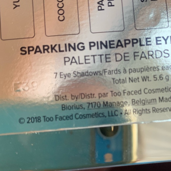 Too Faced Tutti Frutti Sparkling Pineapple Eyeshadow Palette - Picture 13 of 13